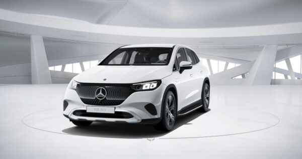 EQE 350 SUV Electric Art <br><span style="color: #808080;">(ราคาเดิม 4,850,000)</span> - Image 3