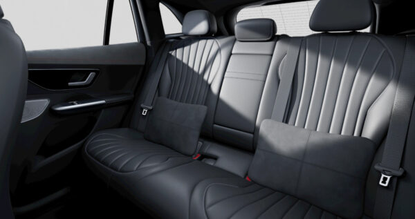 EQE 350 SUV AMG Dyn. <br><span style="color: #808080;">(ราคาเดิม 5,650,000)</span> - Image 8