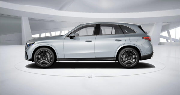GLC 350 e 4MATIC AMG Dynamic<br><span style="color: #808080;">(ราคาเดิม 4,180,000)</span> - Image 8