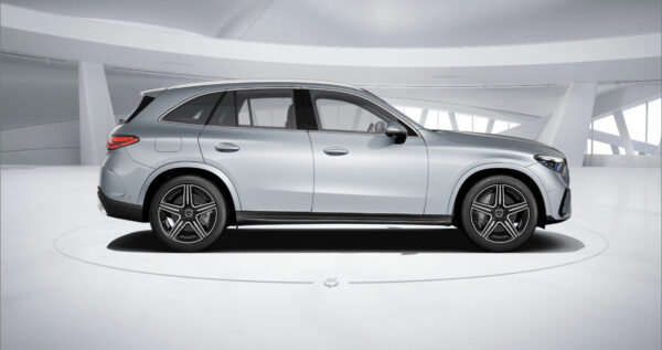 GLC 350 e 4MATIC AMG Dynamic<br><span style="color: #808080;">(ราคาเดิม 4,180,000)</span> - Image 4