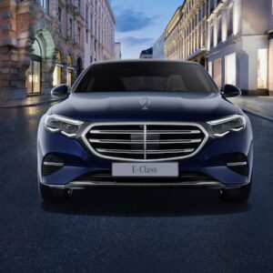 E 350 e Exclusive<br><span style="color: #808080;">(ราคาเดิม 3,650,000)</span>